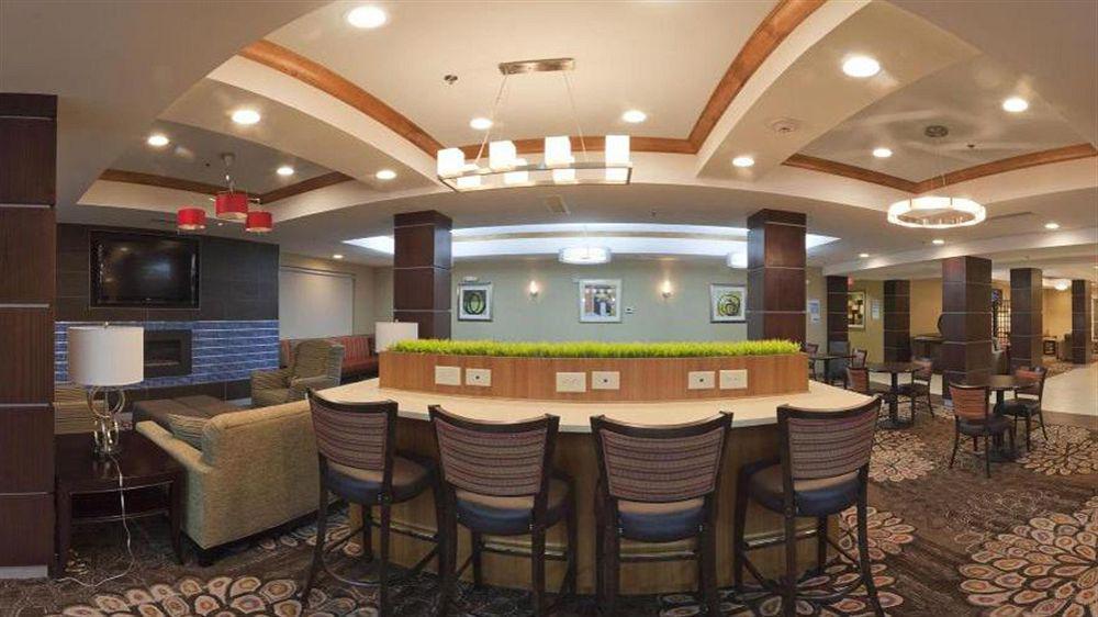 Holiday Inn Express & Suites Alexandria - Fort Belvoir By Ihg Eksteriør bilde
