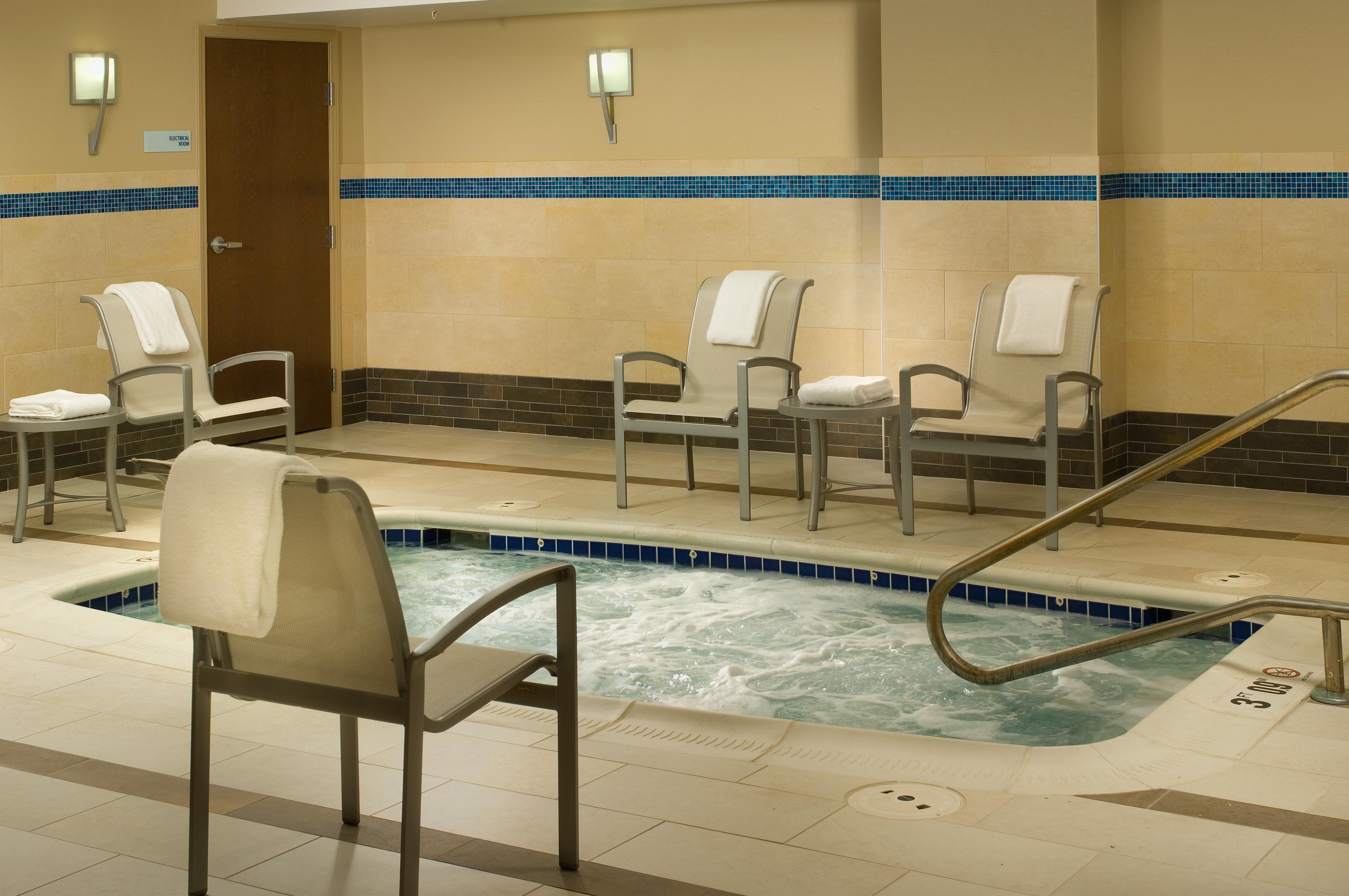 Holiday Inn Express & Suites Alexandria - Fort Belvoir By Ihg Eksteriør bilde