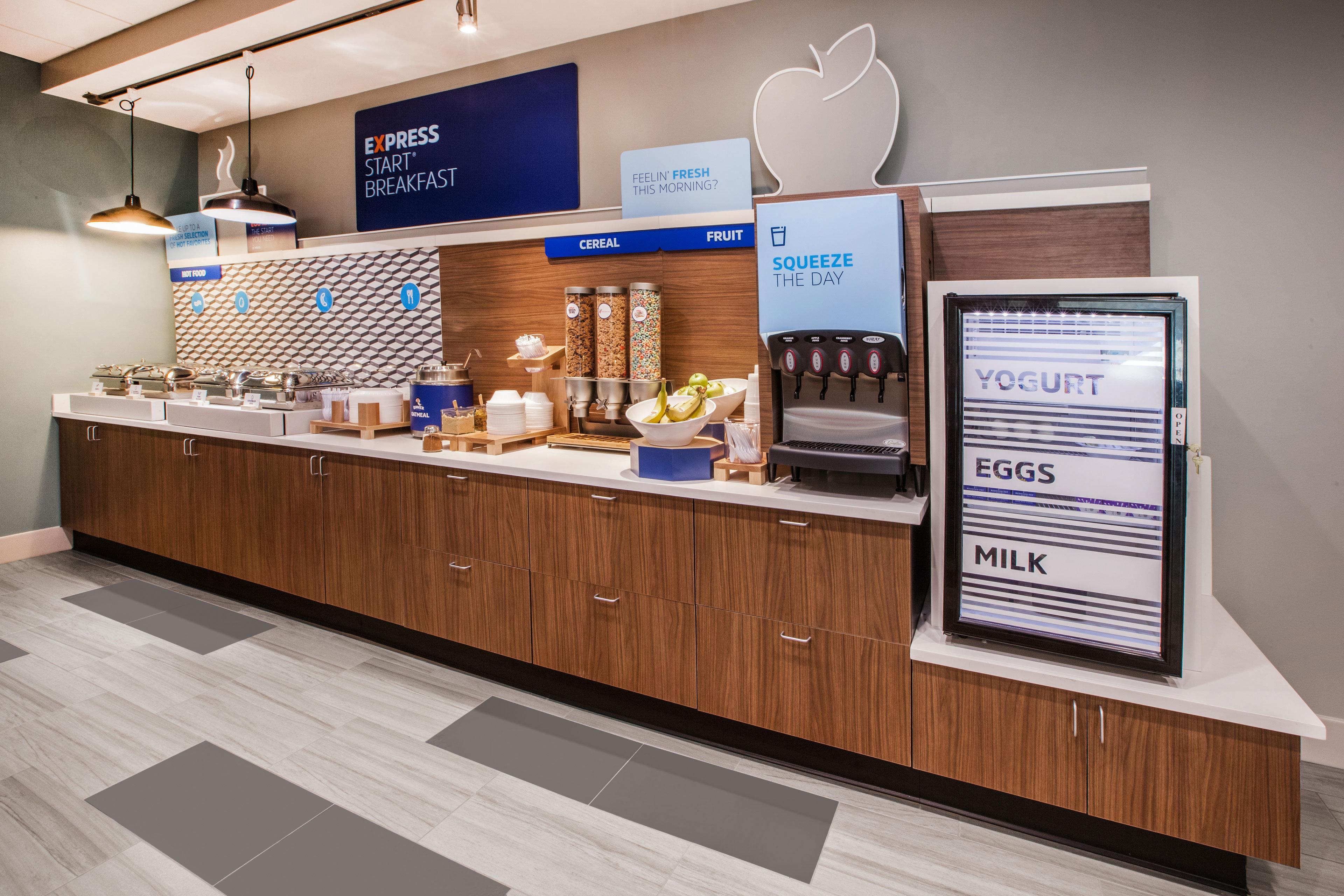Holiday Inn Express & Suites Alexandria - Fort Belvoir By Ihg Eksteriør bilde