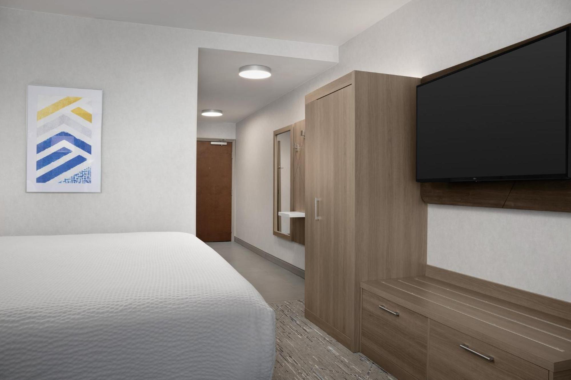 Holiday Inn Express & Suites Alexandria - Fort Belvoir By Ihg Eksteriør bilde