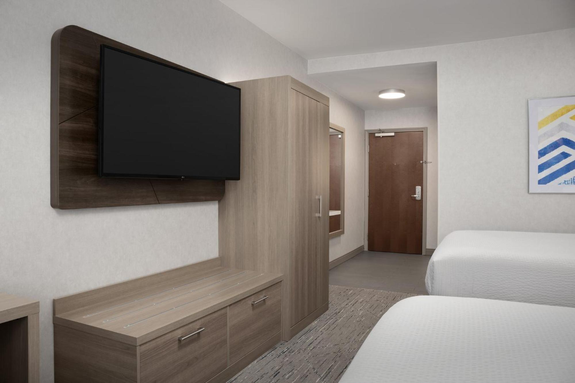 Holiday Inn Express & Suites Alexandria - Fort Belvoir By Ihg Eksteriør bilde