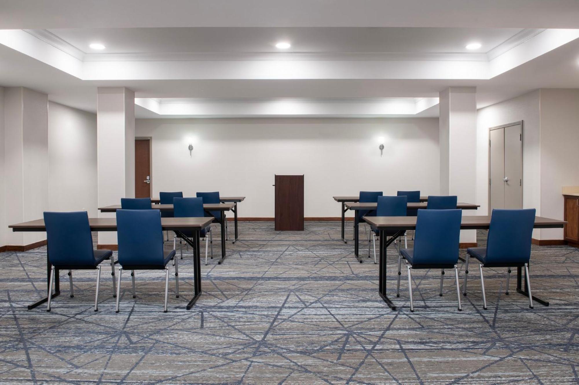 Holiday Inn Express & Suites Alexandria - Fort Belvoir By Ihg Eksteriør bilde