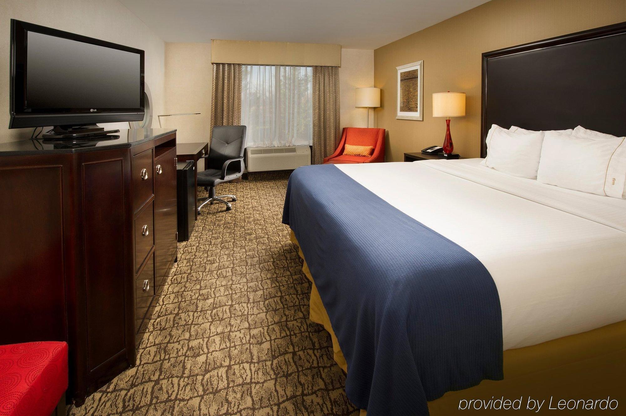 Holiday Inn Express & Suites Alexandria - Fort Belvoir By Ihg Eksteriør bilde